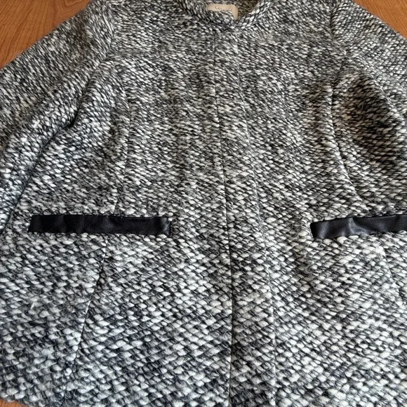LOFT Women’s Black & White Tweed Herringbone Long Sleeve Blazer Size 4 - Picture 7 of 9